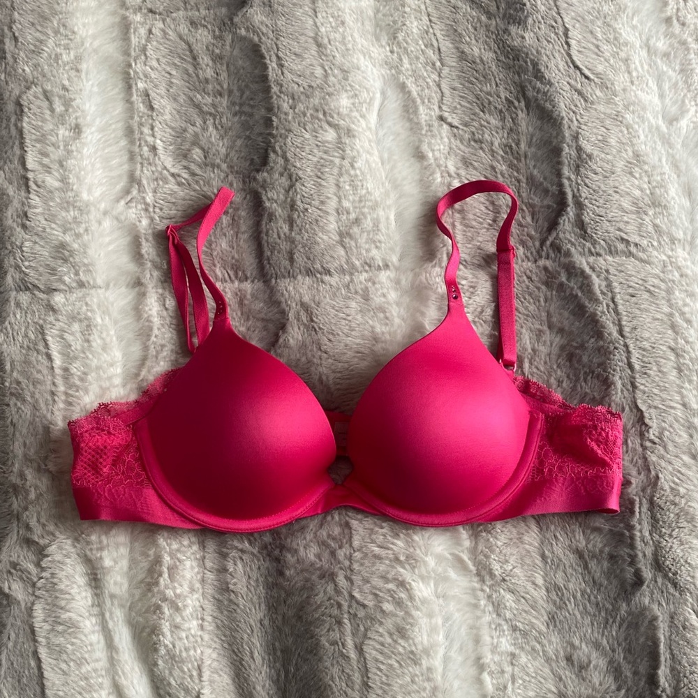 Victoria Secret Biofit Uplift Demi Bra